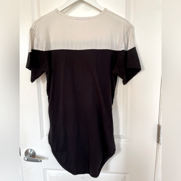 Unisex Two Toned T-Shirt w/Zipper Detail - Picture 4 of 6